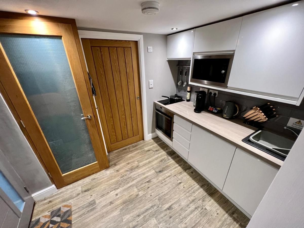 The Tower, 1 Bed 1850'S Tiny House Villa Maldon Luaran gambar