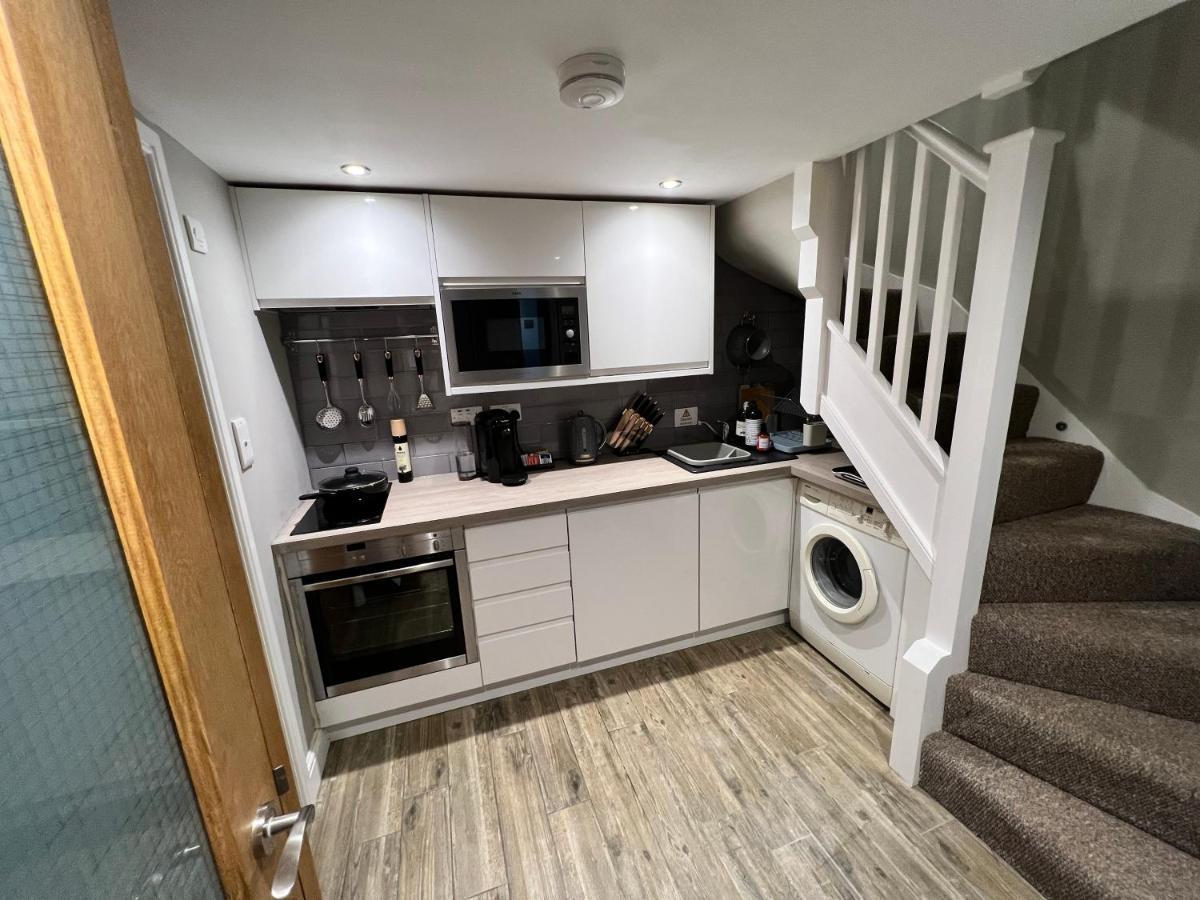 The Tower, 1 Bed 1850'S Tiny House Villa Maldon Luaran gambar
